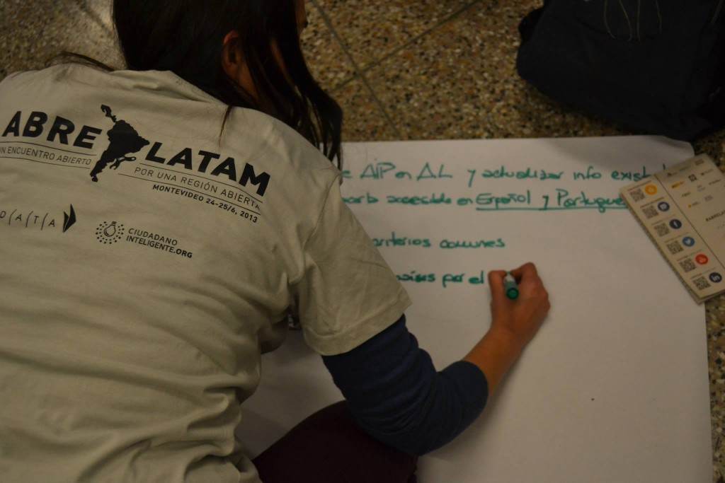 1040769_508295739226130_487994942_o