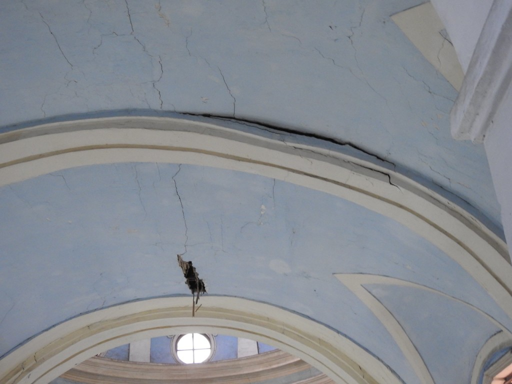 Iglesia Santa Liberata, estado de consrvación del techo de la nave central.